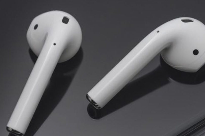 AirPods